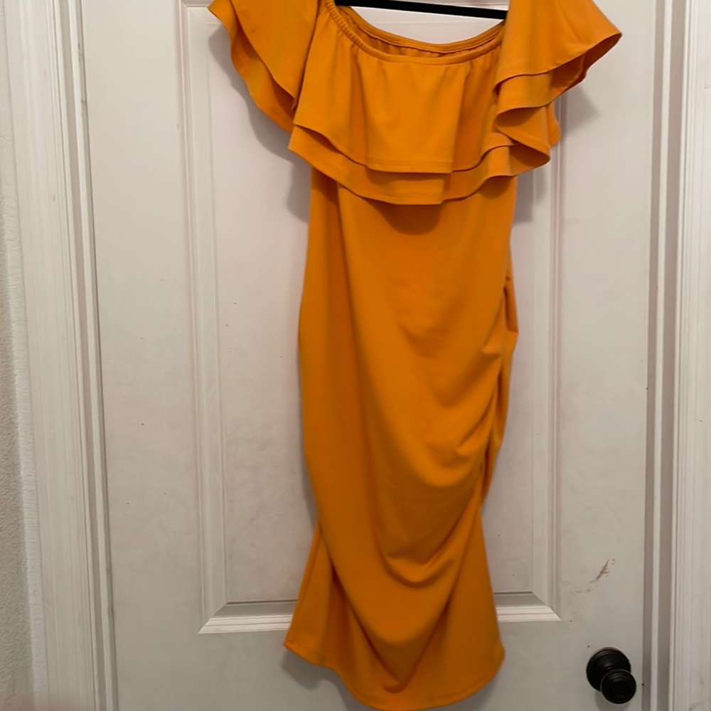 Mustard yellow midi dress